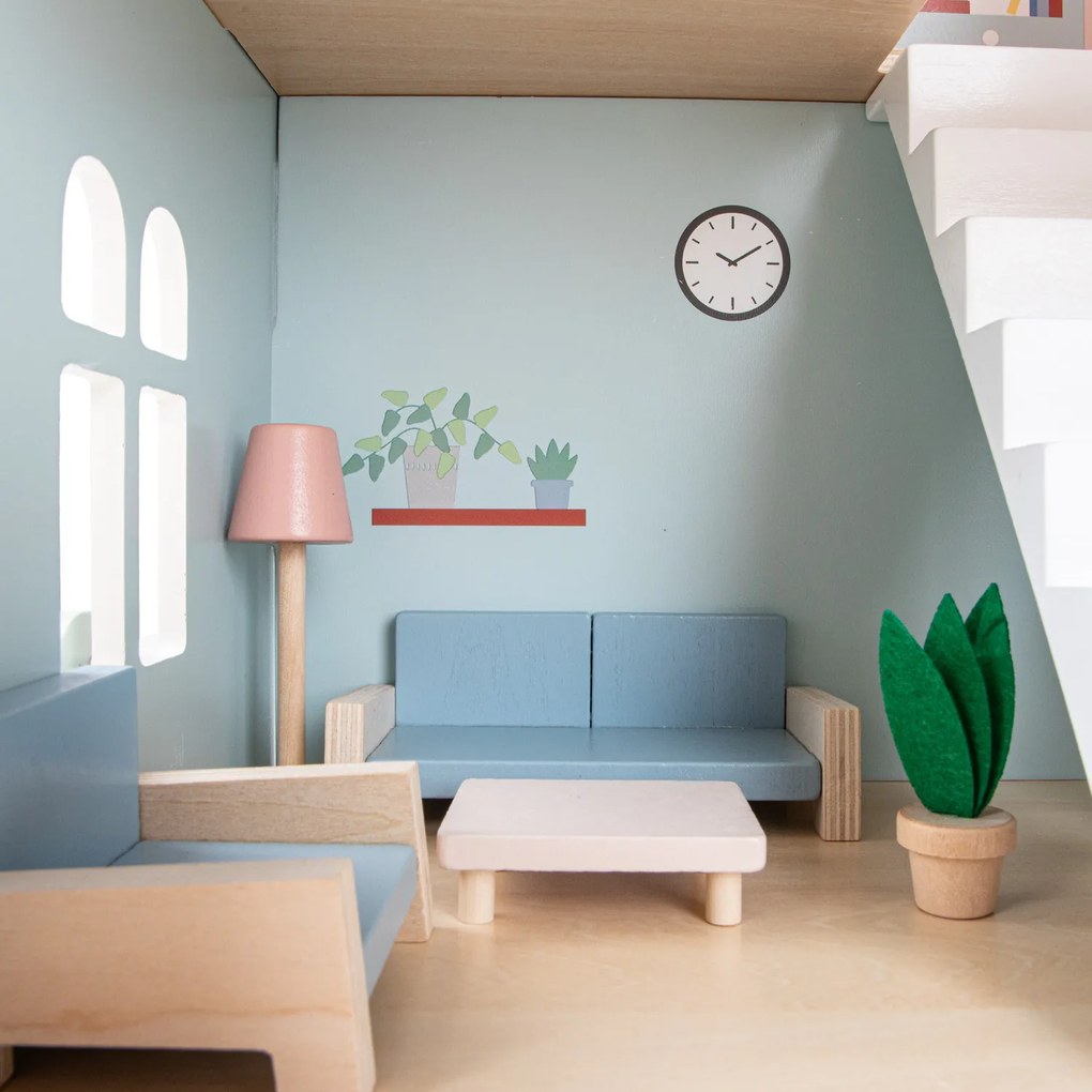 Drevený dom pre bábiky s nábytkom