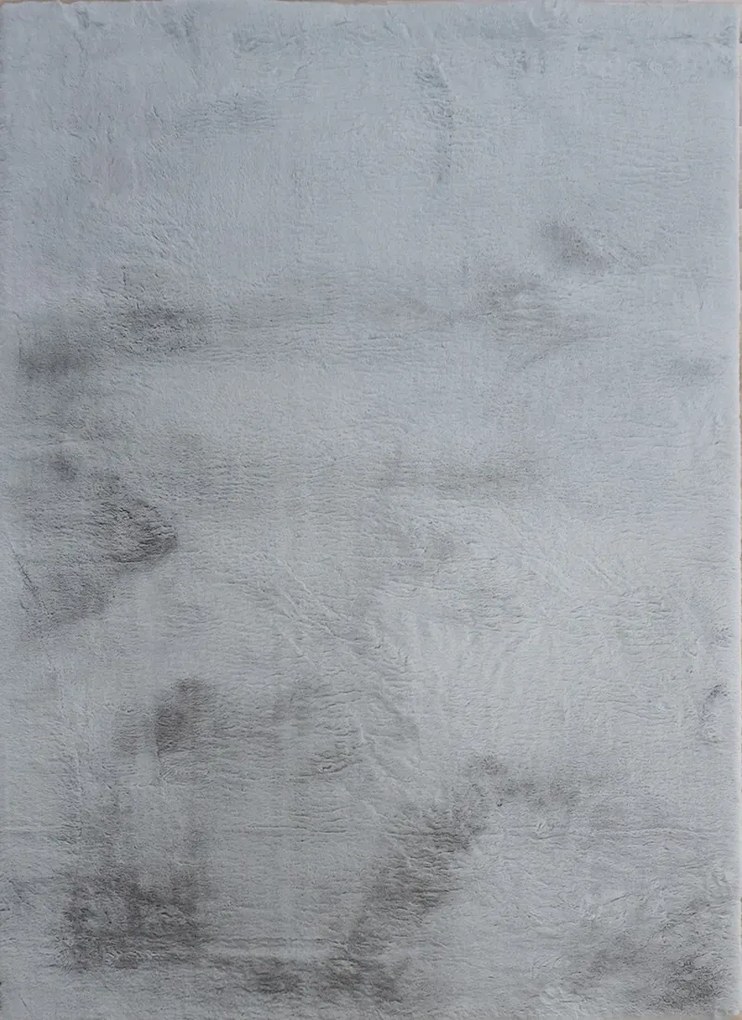 Koberec Cozy 1453 GREY – sivý obdĺžnikový koberec zo 100% polyesteru Rozmer: 160x220 cm