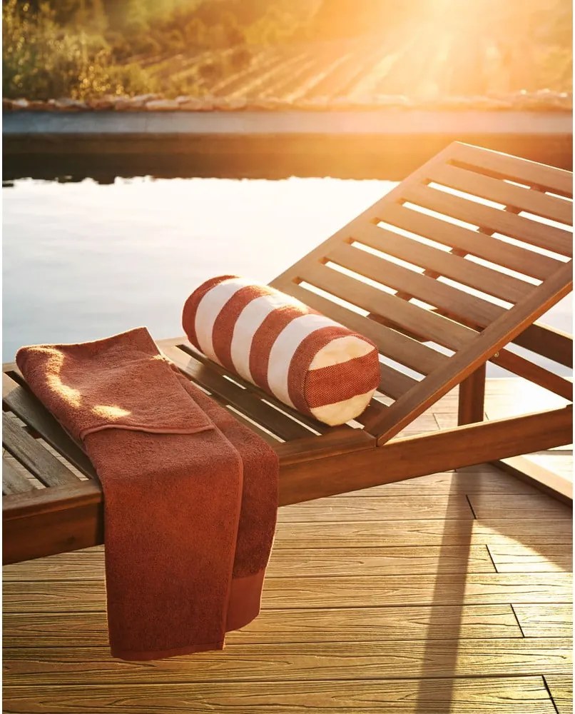 Drevené záhradné ležadlo v prírodnej farbe Sulamita – Kave Home