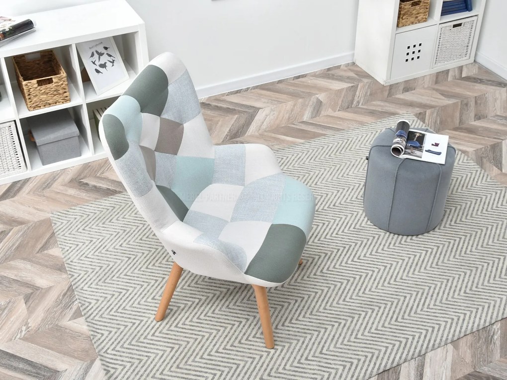 Kreslo Nutri (patchwork + buk). Akcia -27%. Vlastná spoľahlivá doprava až k Vám domov. 1110345