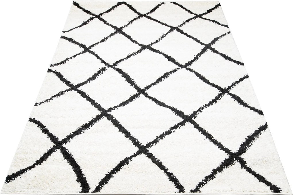 TA Koberec 6062A BALÍK ČIERNY DELHI SFI Rozmer: 80x150 cm