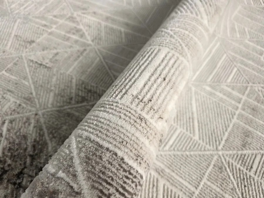 DC Koberec Oman 618 tmavá vizion zlatá Rozmer: 280×380 cm