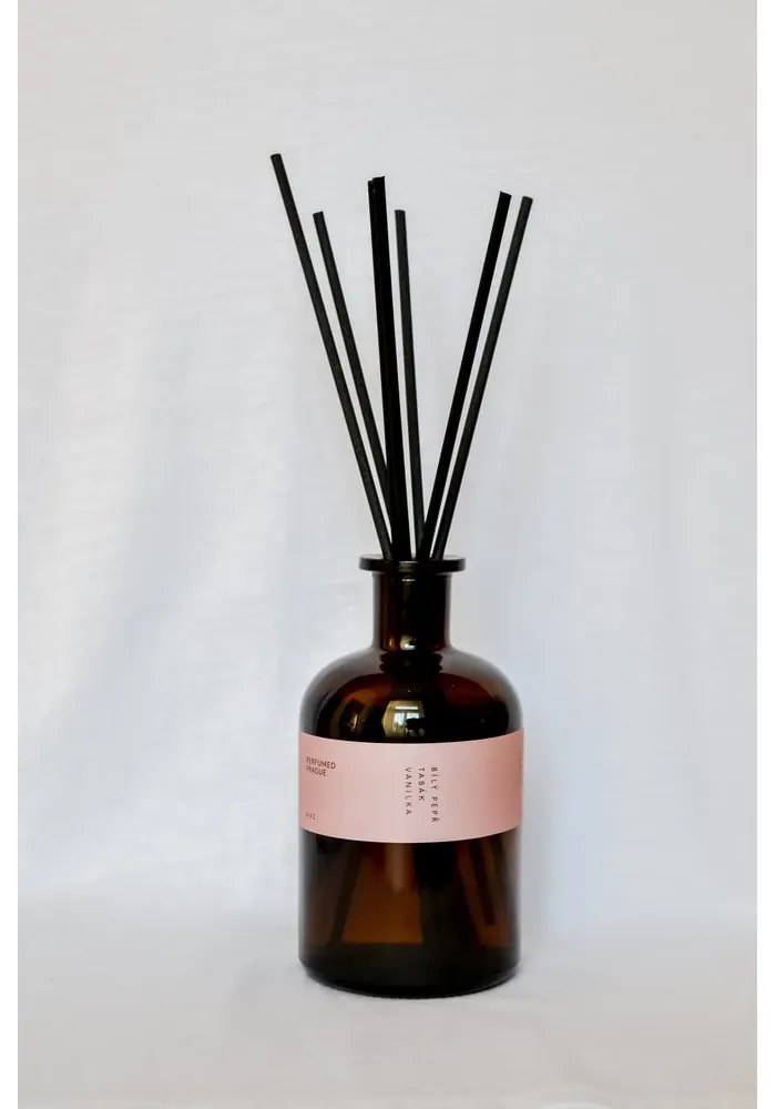 Difuzér #42 White Pepper, Tobacco and Vanilla – Perfumed Prague