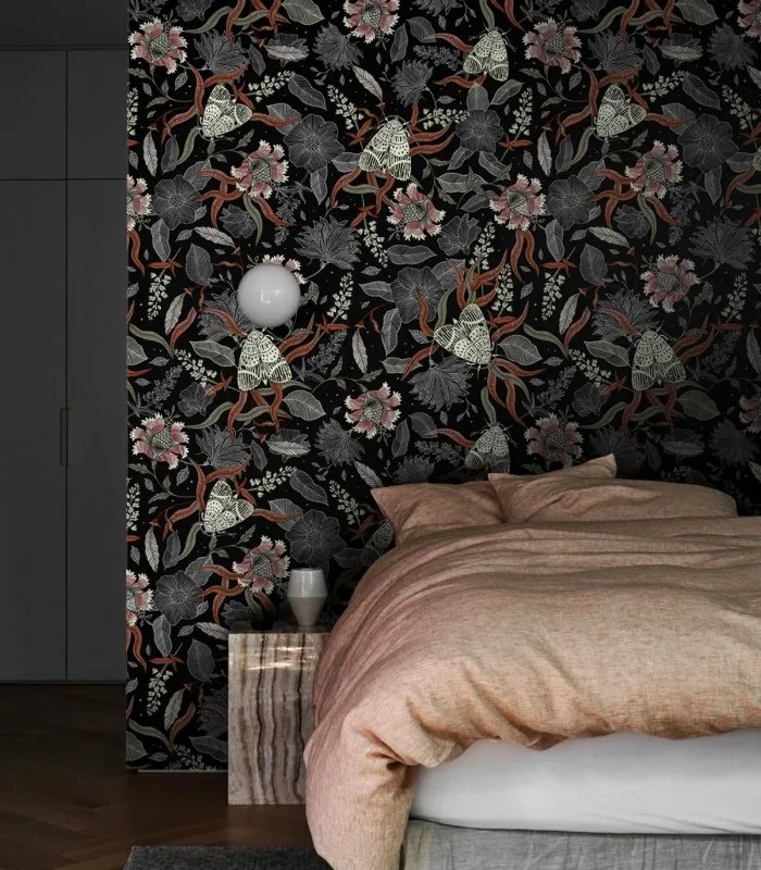 WALLCOLORS Moth wallpaper - tapeta POVRCH: Wallstick