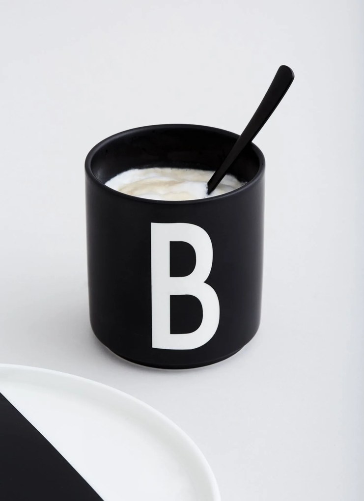 DESIGN LETTERS Porcelánový hrnček/dózička Letters Black 300 ml W