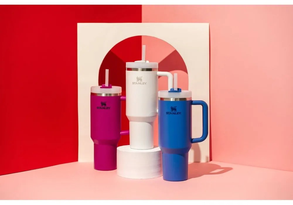 Biela termoska so slamkou z nehrdzavejúcej ocele 1,18 l Quencher H2.0 FlowState Tumbler Frost – Stanley