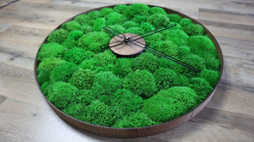 Machové hodiny, hnedý rám Veľkosť: 60 cm