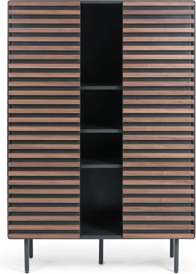 Čierna/v prírodnej farbe skrinka v dekore orecha 105x155x40 cm Kesia – Kave Home