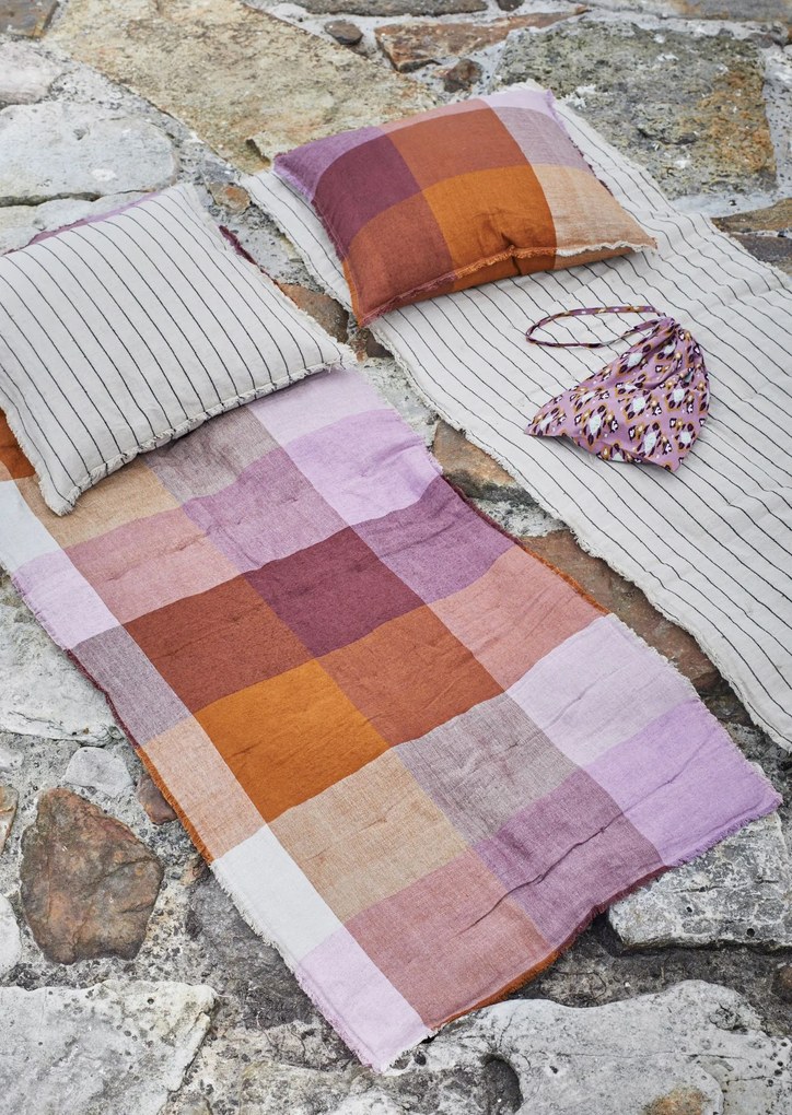 MADAM STOLTZ Ľanový prehoz na posteľ Burnt Orange/Lilac/Bordeaux 70 × 180 cm