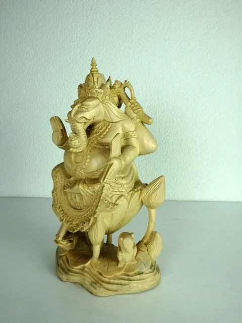 Soška Ganesh na lotose, ručná práca, exotické drevo,