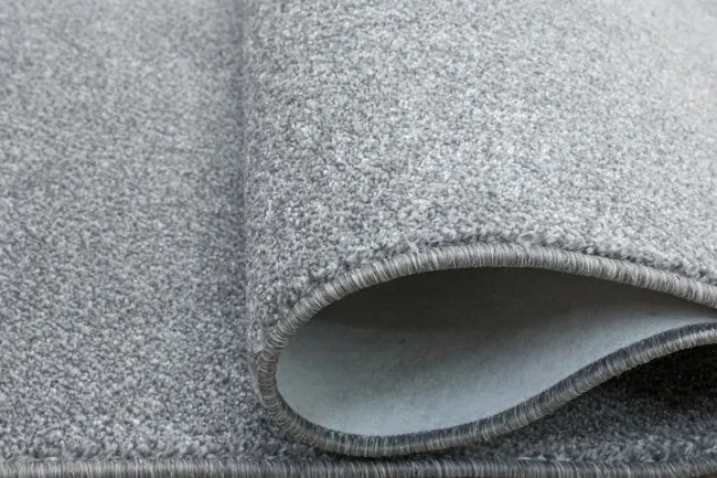 Koberec New Montego 173 sivý