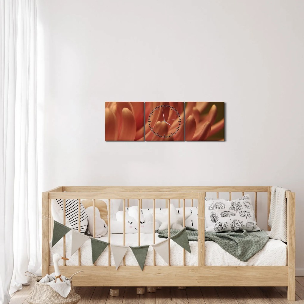 Obraz detailu kvety (s hodinami) (90x30 cm)