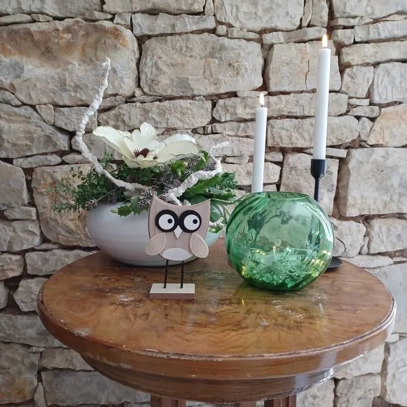DECOLED Drevená stolová dekorácia sova 8,5 × 4 × 16 cm, stojaca