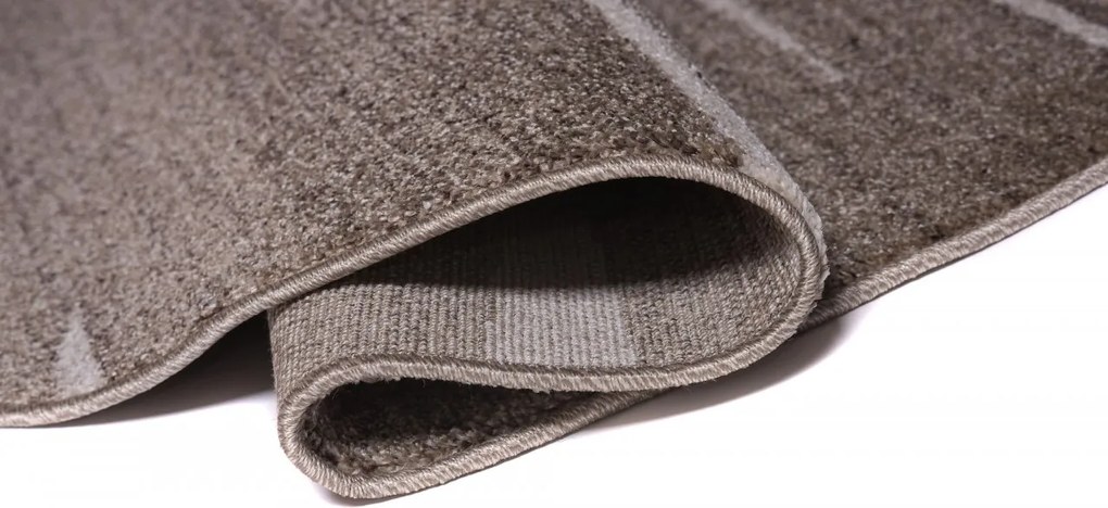 TA Koberec 3436A TMAVOBÉŽOVÉ SÁRÍ KOLESO 3UX Rozmer: 150x150 cm