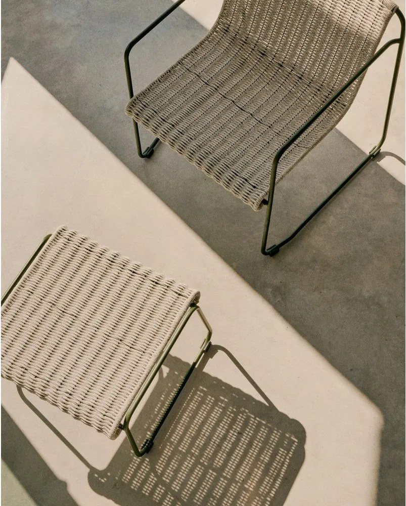 Sivozelená záhradná podnožka Maurina – Kave Home