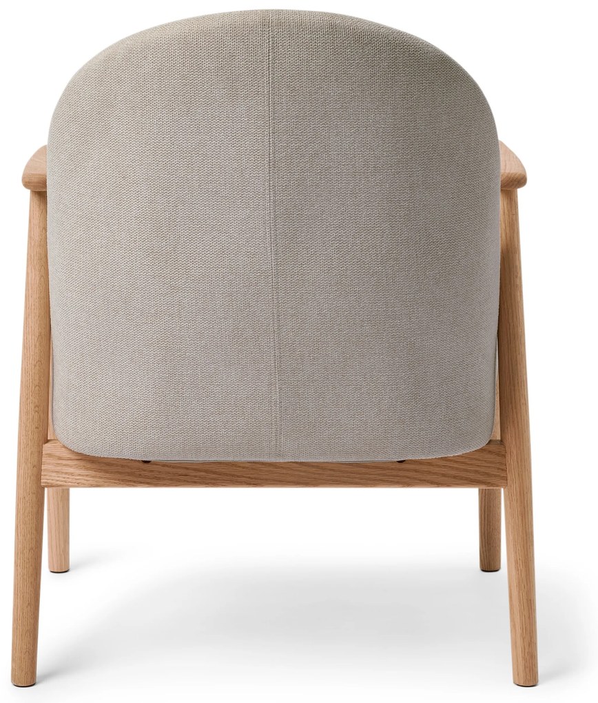 Kreslo s opierkou rúk a podstavcom z dreva