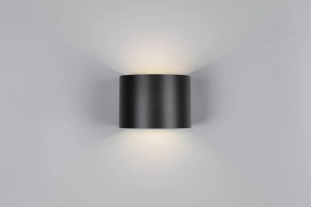 LED nástenné vonkajšie svietidlo so senzorom pohybu na USB (výška 10 cm) Genie – Reality