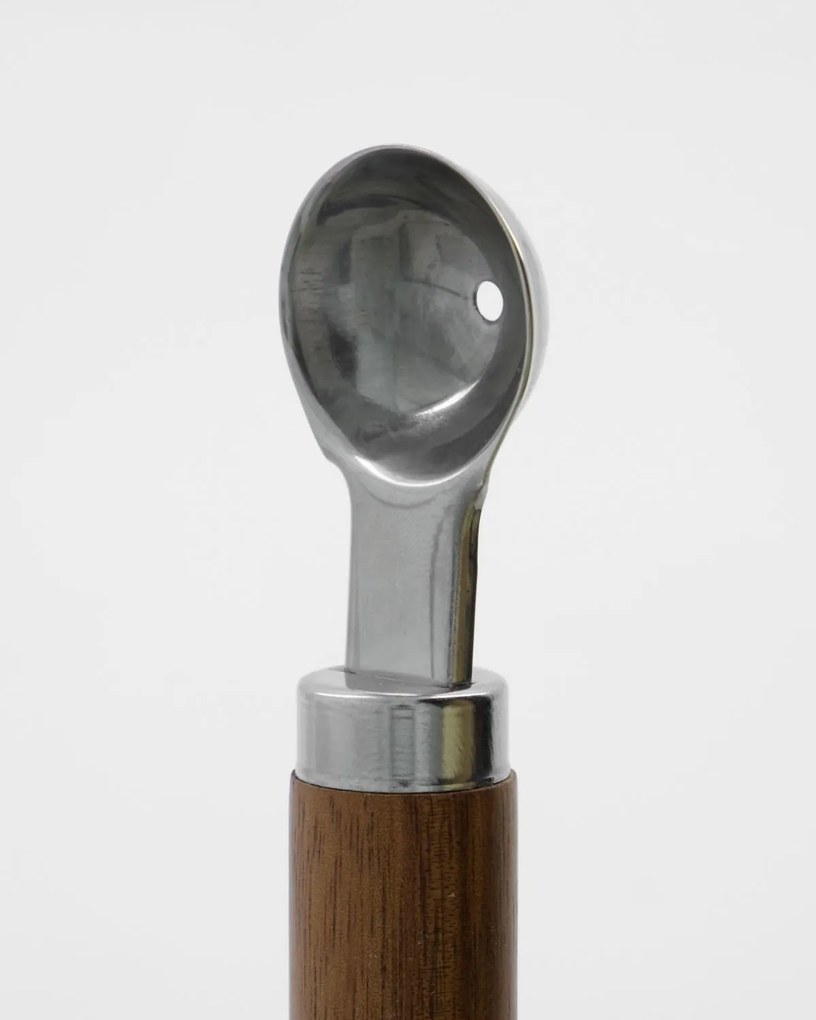 Nicolas Vahé Vykrajovač na melón Acacia Wood