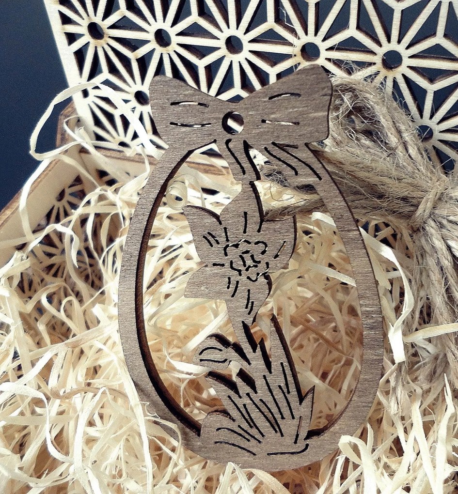 Drevená ozdoba na veľkú noc kvetinovým motívom a mašľou: Prírodná preglejka - Topoľ natural 3173-15600 FB-PR0035