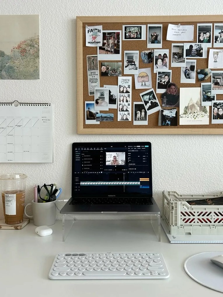 Toptabule.sk Korková tabuľa v drevenom ráme + 9 farieb rámu 60x40 cm