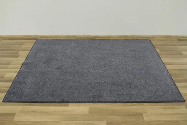 Metrážny koberec Princess 80 antracitový