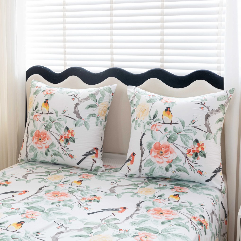 Obliečky z mikrovlákna ORANGE FLOWERS biele Rozmer obliečky: 2 ks 70 x 80 cm | 160 x 200 cm