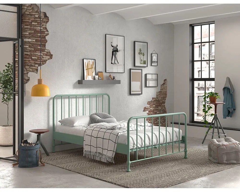 Zelená kovová jednolôžková posteľ s roštom 140x200 cm BRONXX – Vipack