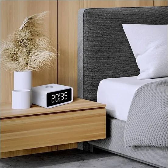 Solight CA07W - Digitálne hodiny s bezdrôtovou nabíjačkou Qi 230V/CR2032 biela