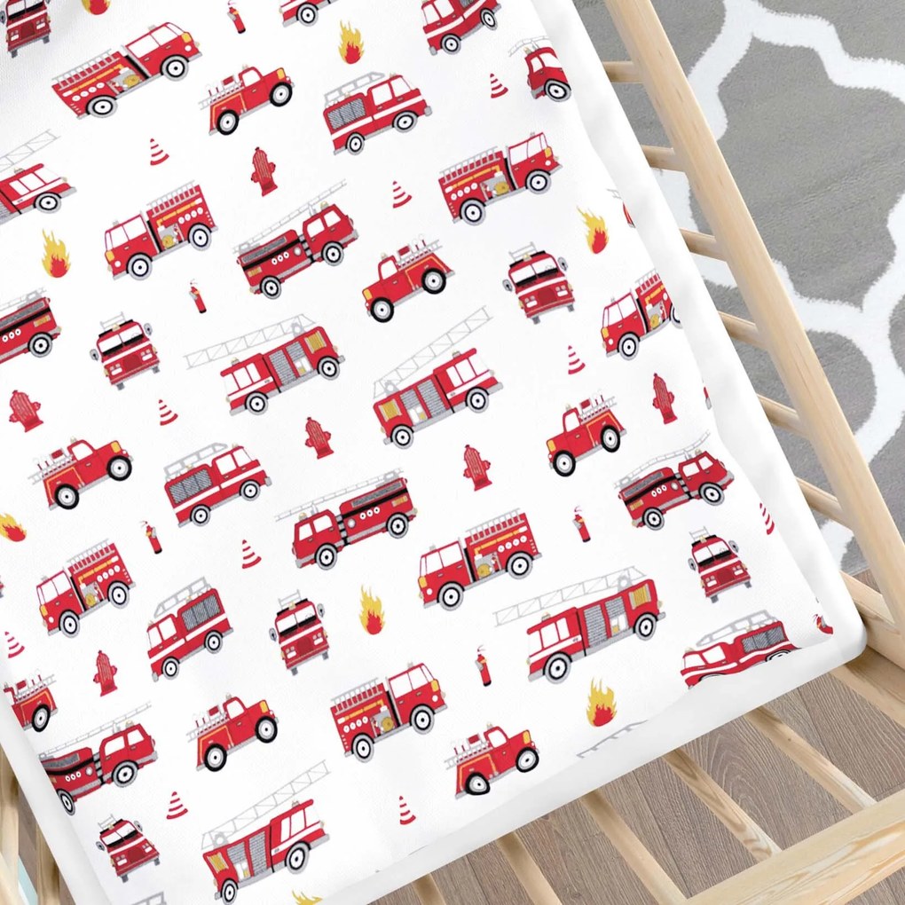 Goldea detské bavlnené obliečky do postieľky - hasičské autá 110 x 125 a 35 x 55 cm