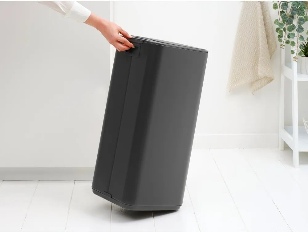 Tmavosivý pedálový oceľový odpadkový kôš 30 l Bo – Brabantia
