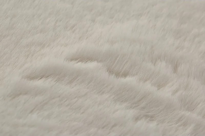 Kusový koberec RABBIT DELUXE - biely - imitácia králičie kožušiny