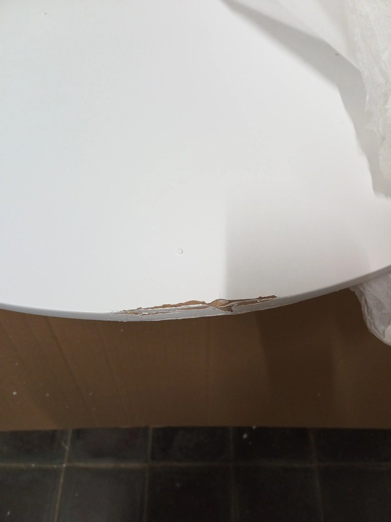 AKCIA Biely jedálenský stôl s čiernymi nohami OSLO 80x80 II. akosť