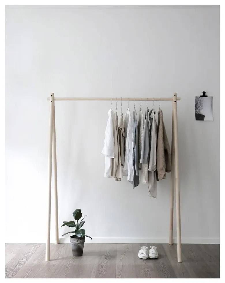 Vešiak z borovicového dreva Karup Design Hongi Natural