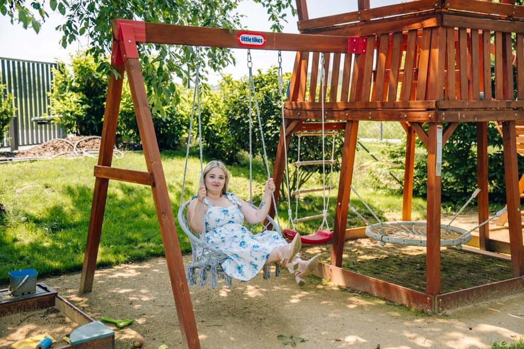 Sivé závesné kreslo KOLUMBIA so stojanom