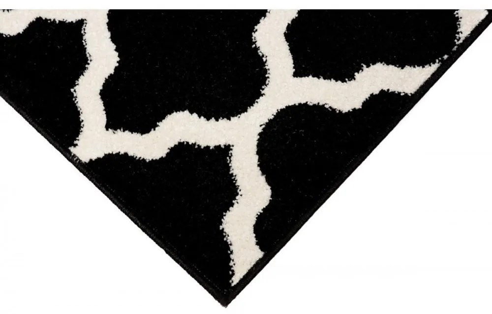 Kusový koberec Berda čierny atyp 100x250cm
