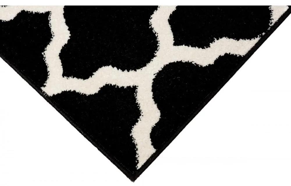 Kusový koberec Berda čierny atyp 100x300cm