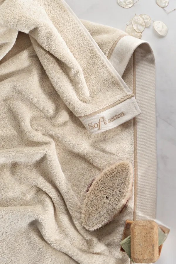 Soft Cotton Darčeková sada uterák, osuška a umývacia žinka AURA