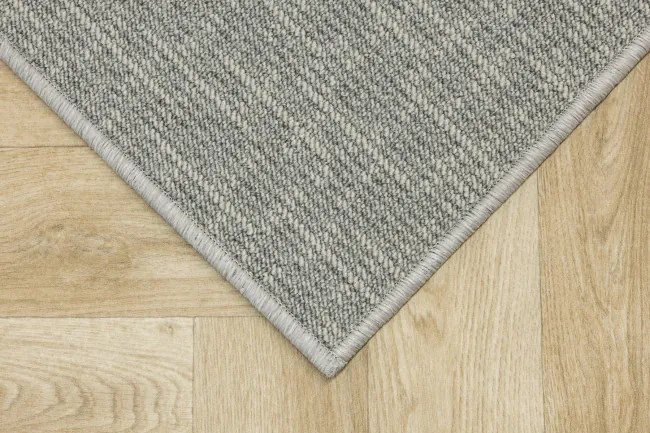 Metrážny koberec Linen 920 sivý