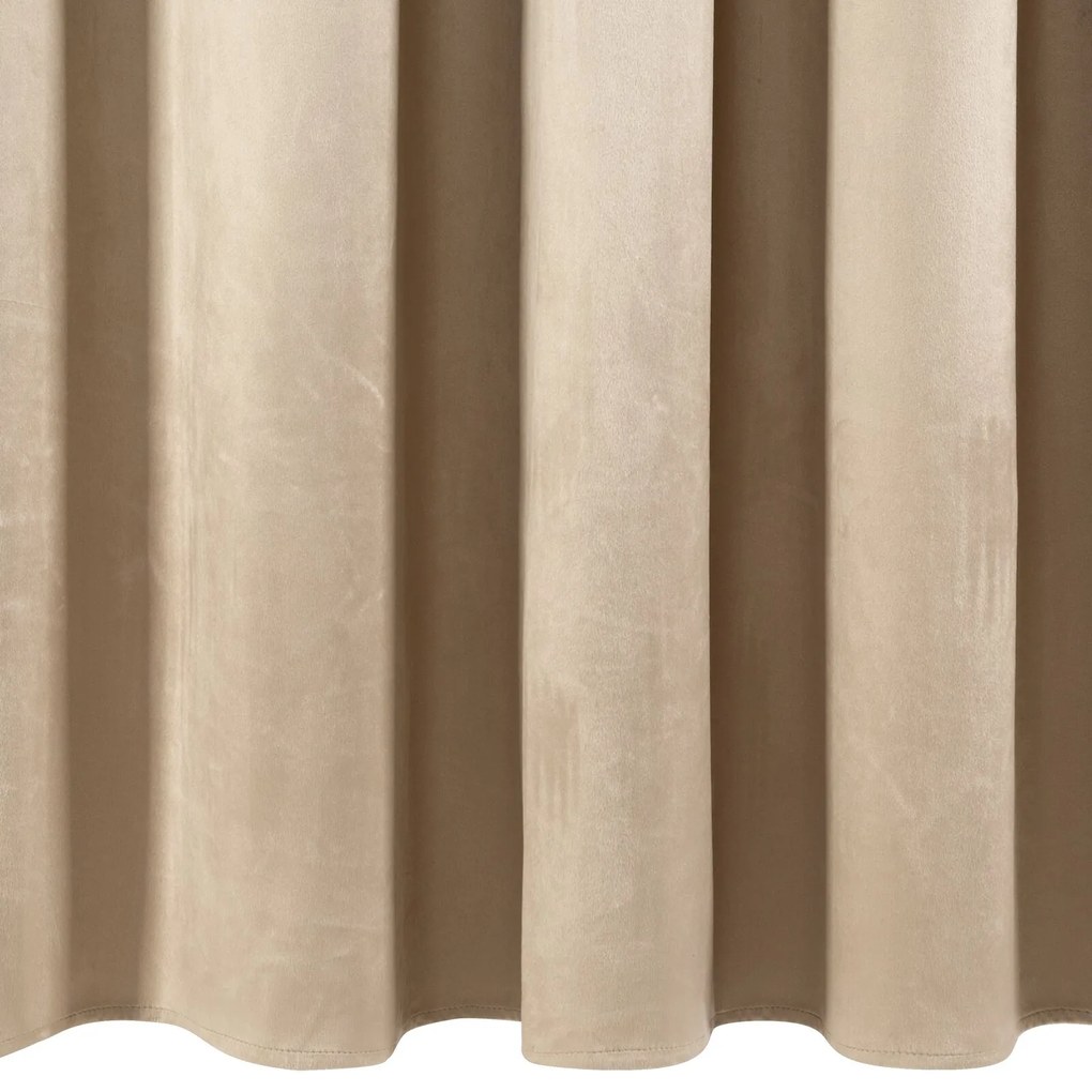 ZATEMŇOVACÍ ZÁVES NA KRÚŽKOCH AURA 140X250 CM TMAVOBÉŽOVÁ