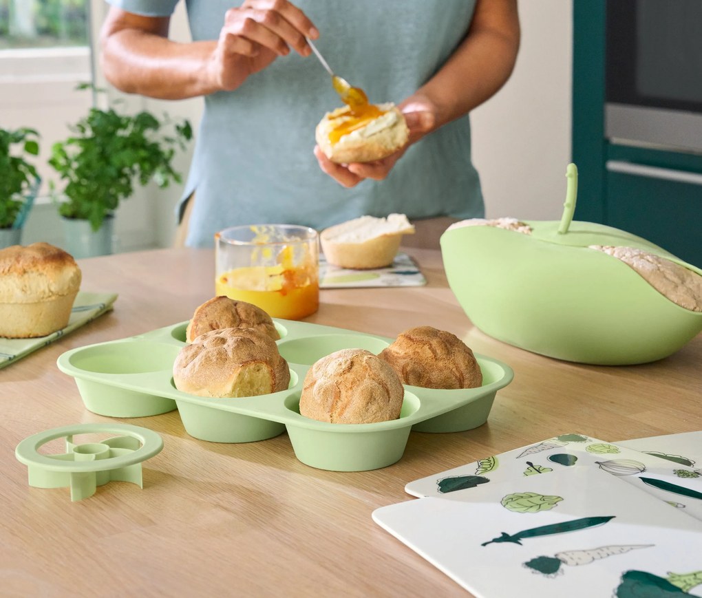 Perforovaná forma na pečenie žemlí