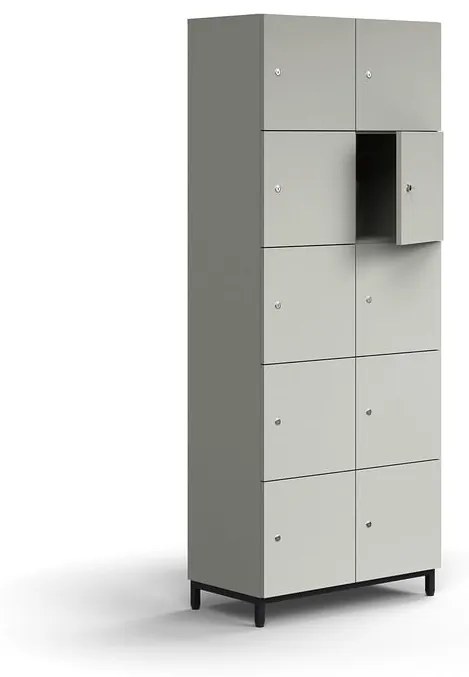 Priehradková skrinka QBUS, 10 priehradiek, na nožičkách, 2020x800x420 mm, čierna, svetlošedá