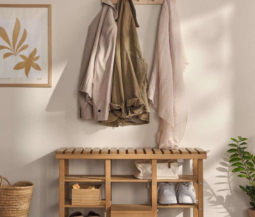 Vysoká sedacia lavica na topánky so sklápacím rebríkom