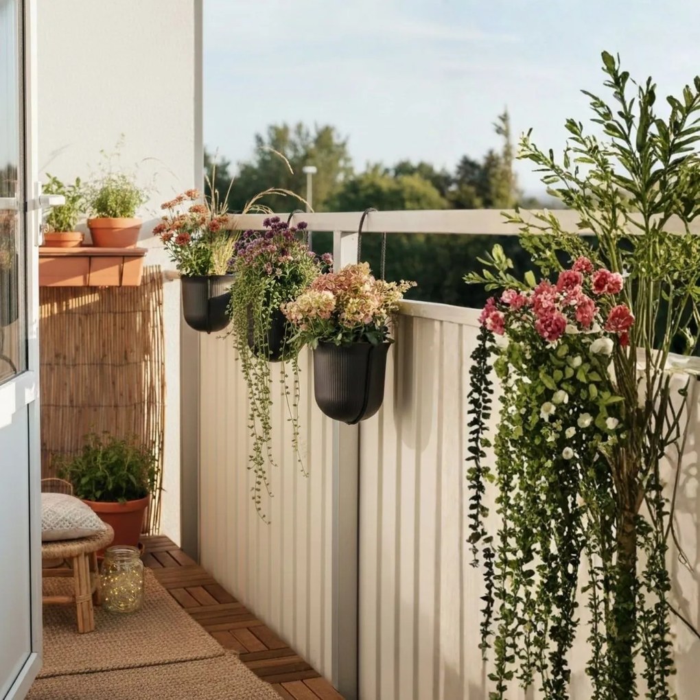 Závěsný květináč AERA HANG 17,9 cm černý