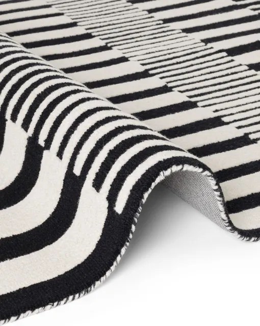 Koberec Elle Decoration Stryve Pulse čierny / biely