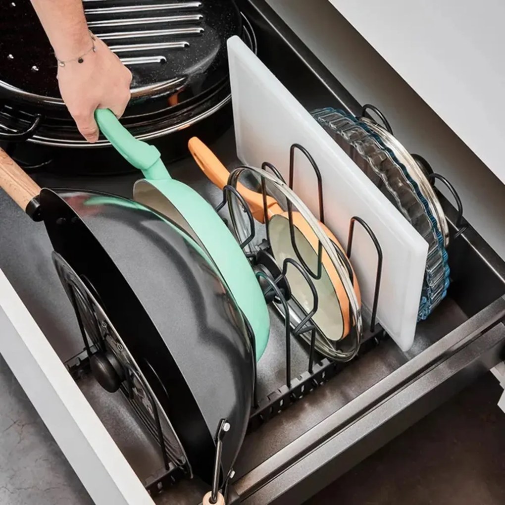 Goodhome Organizér na pokrievky a panvice, čierny, 11 flexibilných priehradiek, nastaviteľná šírka 28 - 57 cm MERLIN