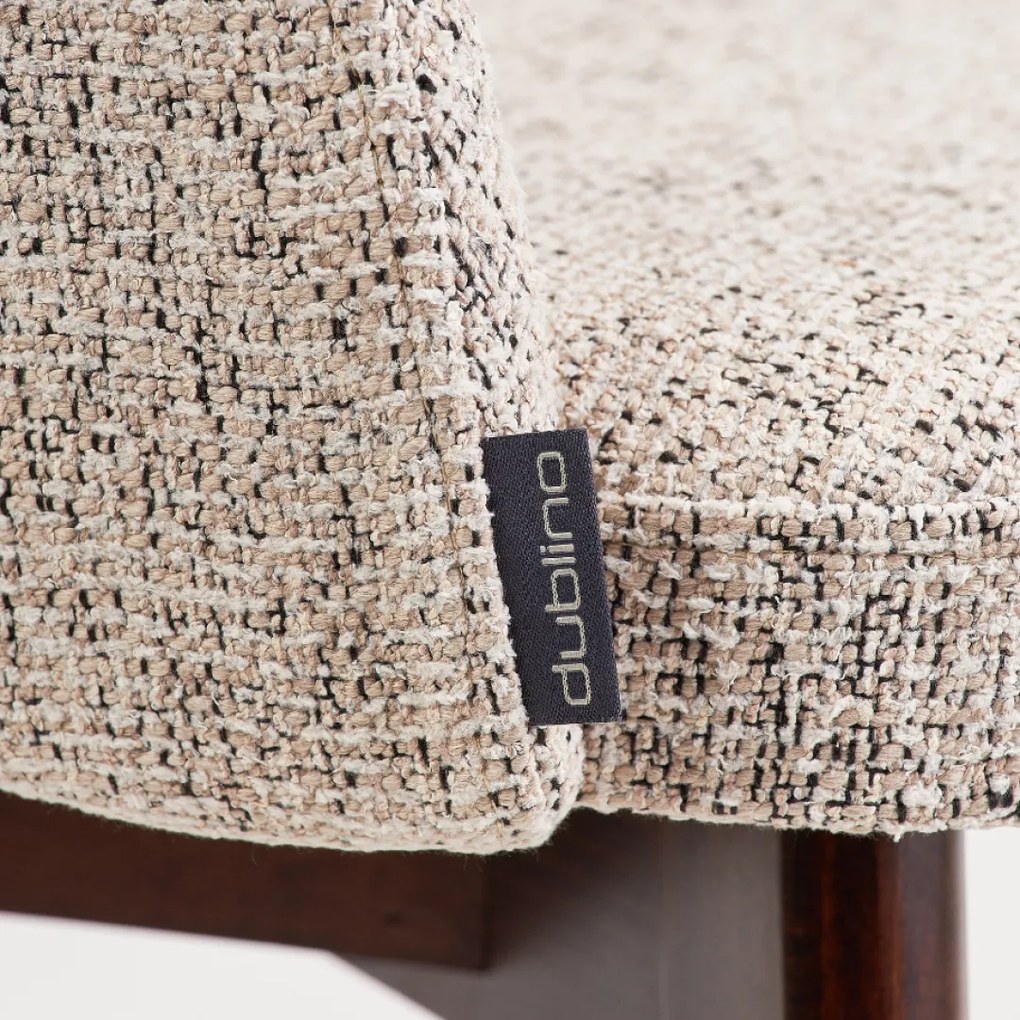 KRIS S ČALÚNENÁ STOLIČKA kris