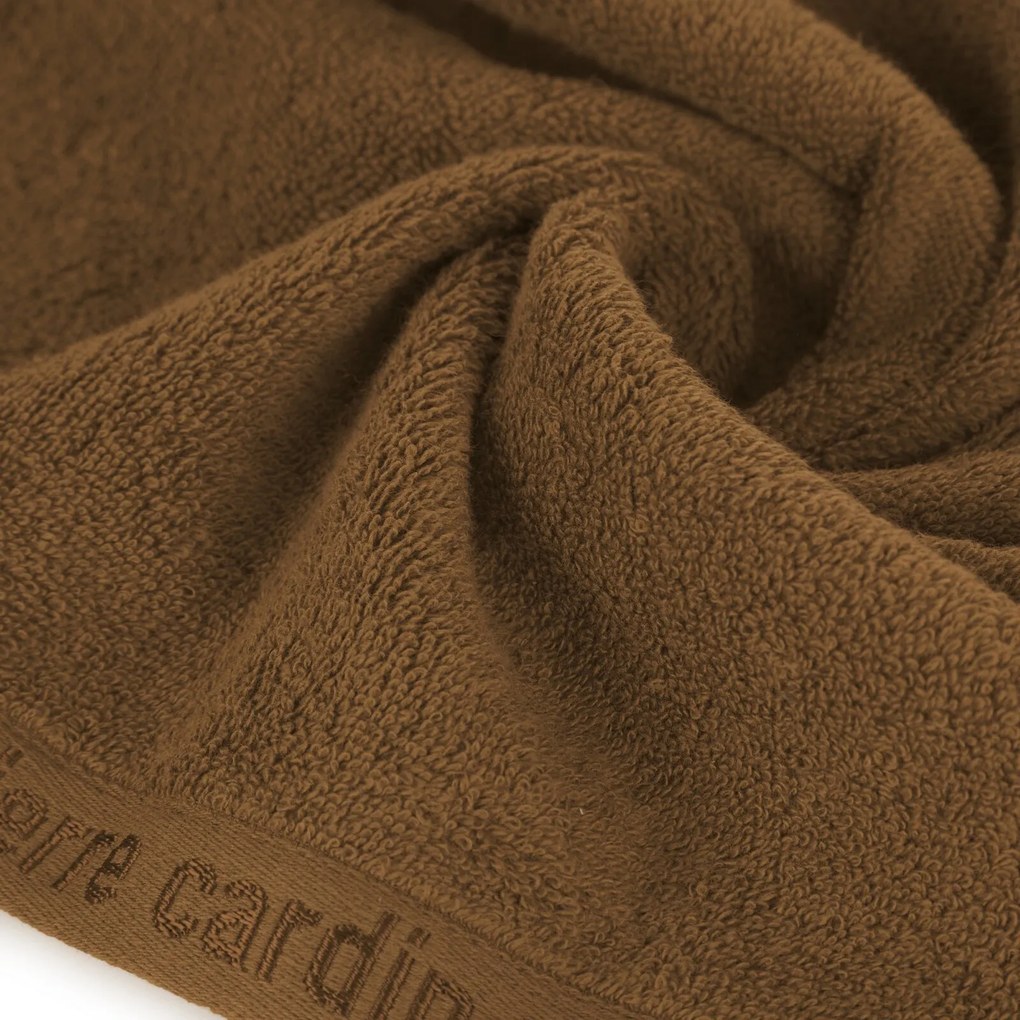 BAVLNENÝ UTERÁK PIERRE CARDIN EVI 70X140 CM MEDOVÁ