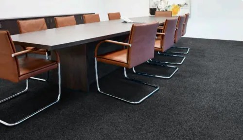 Koberce Breno Metrážny koberec NEW ORLEANS 236 , šíře role 400 cm, čierna