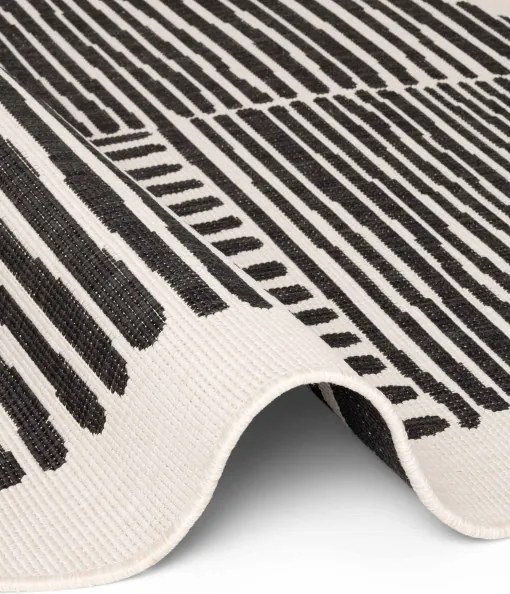 Koberec Ted Baker Haringey Bounds čierny / biely kruh