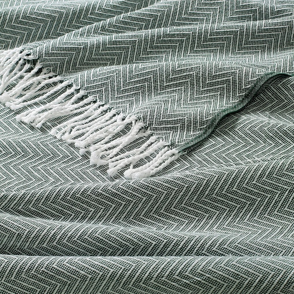 Goldea bavlnená deka cikcak - lesná zelená 140 x 200 cm